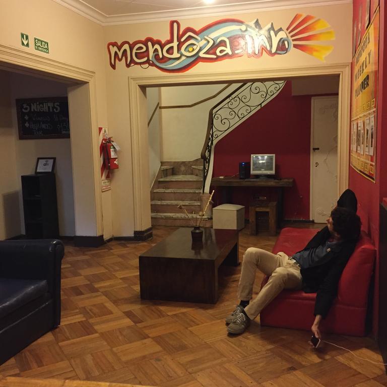 Hostel Mendoza Inn Екстериор снимка